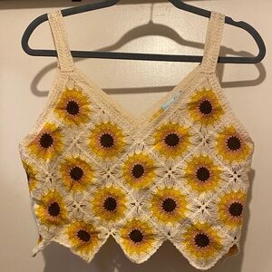Sunflower Patterned Crochet Crop Top
